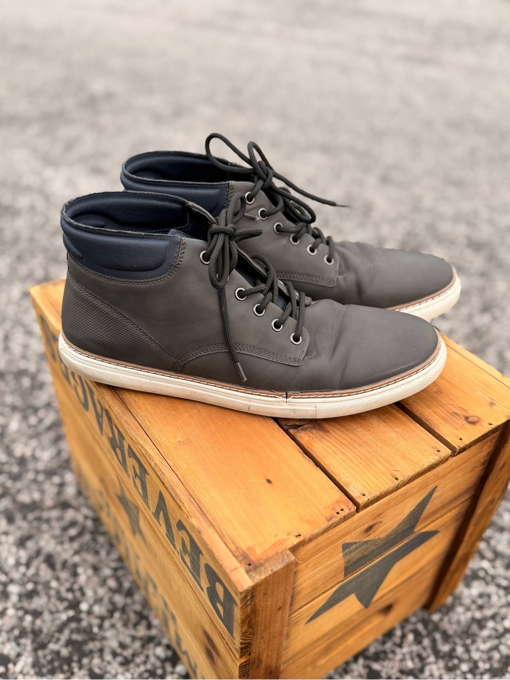 Men's Gray High-Top Casual Boots- Lace-Up Comfort